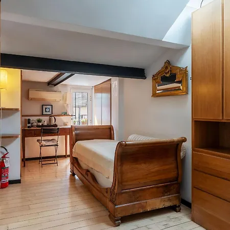 홈스테이 Orange With Bathroom And Shared Terrace 로마