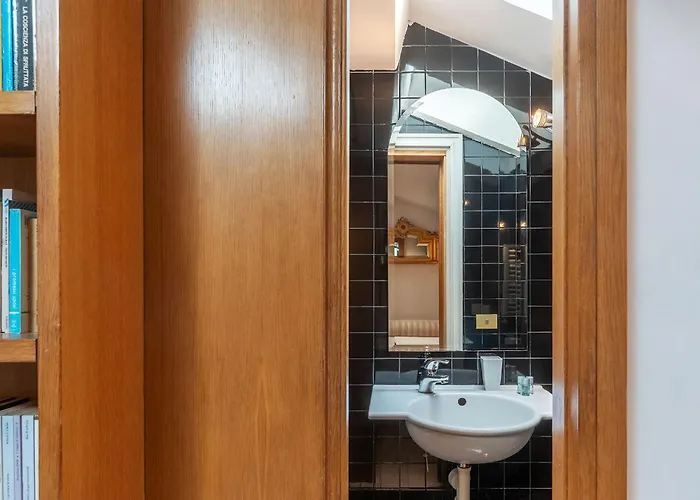 Orange With Bathroom And Shared Terrace * Ρώμη