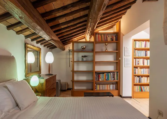 Δωμάτια σε οικογενειακή κατοικία Orange With Bathroom And Shared Terrace *