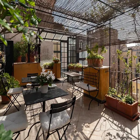 ホームステイ Orange With Bathroom And Shared Terrace